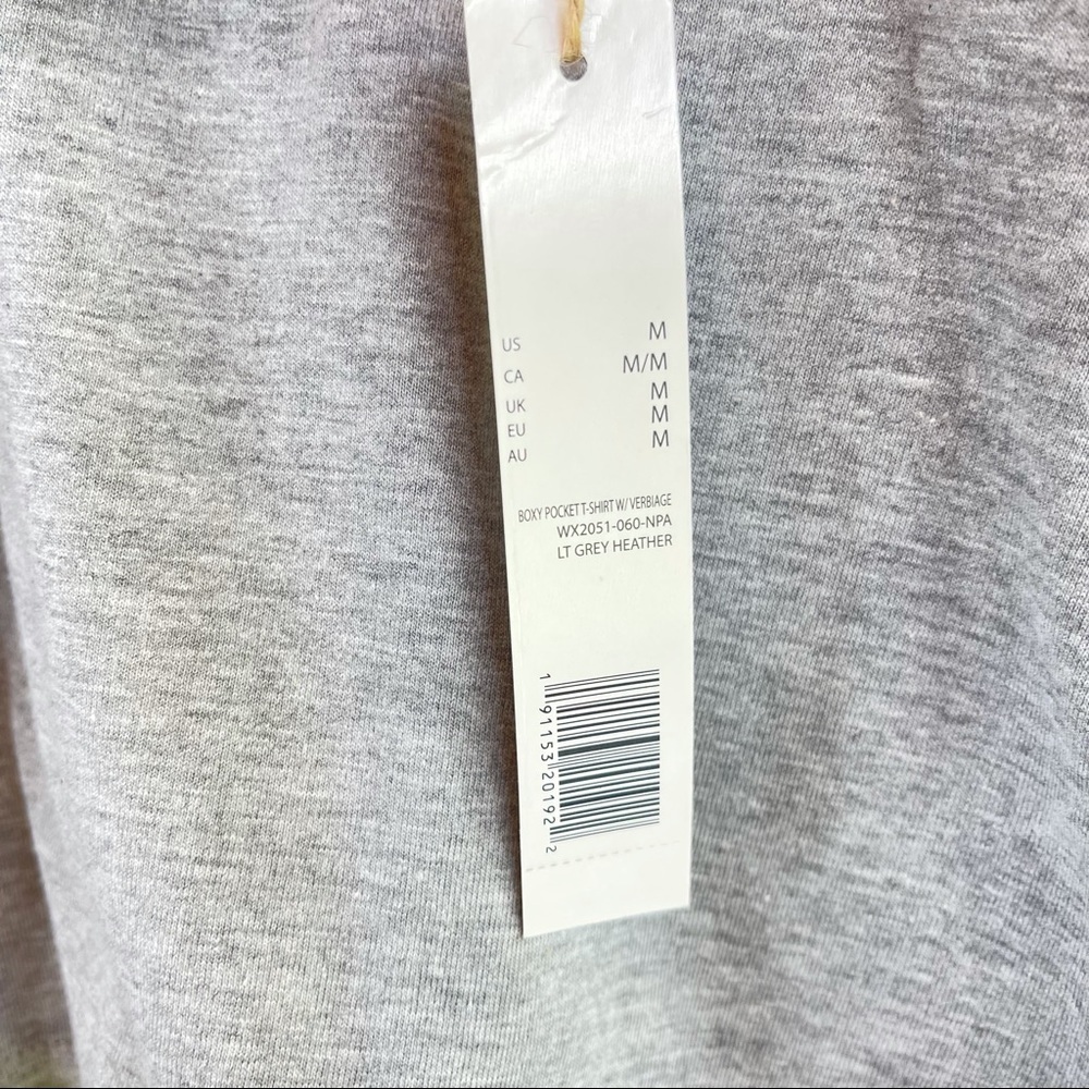 Rae Dunn Women’s LOVE Cropped Tee Size Medium NWT - Picture 3 of 7